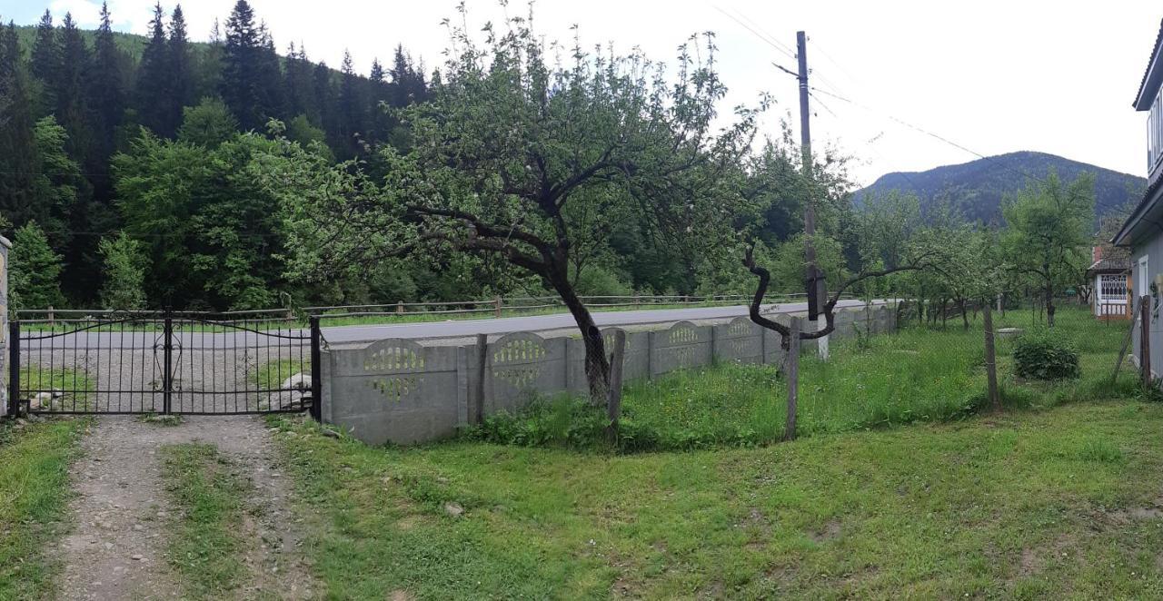 Котедж під горою Татаров Экстерьер фото